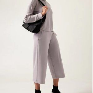 Athleta Seasoft Wide Crop Pant - XS Tall